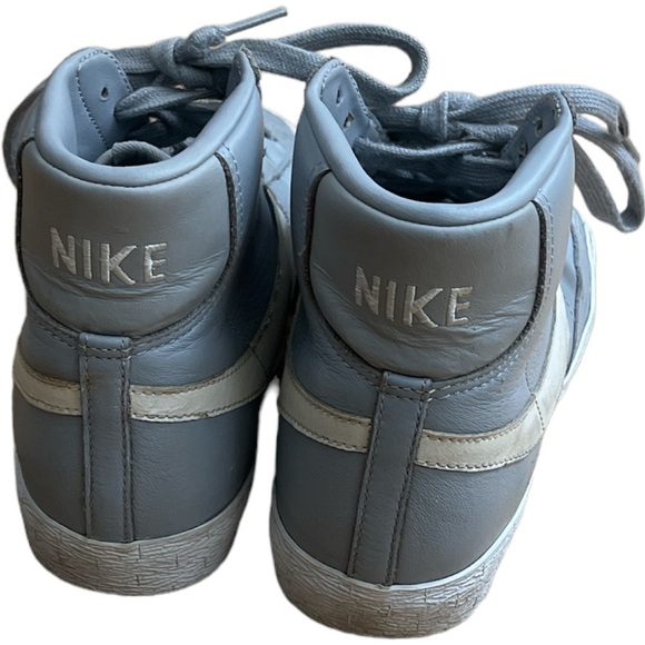 NIKE NIKEid gray and white womans size 7.5 - Picture 3 of 6